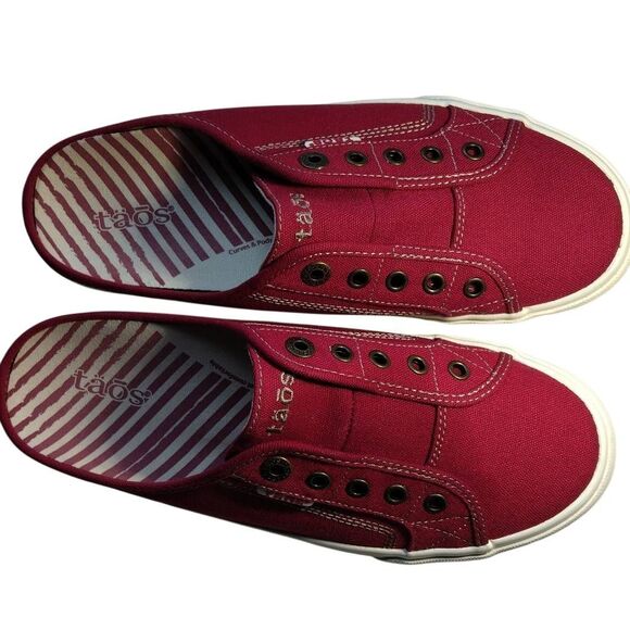 Toas EZ Soul Red Canvas Slip On Mule Sneakers Size 9 - Picture 2 of 16